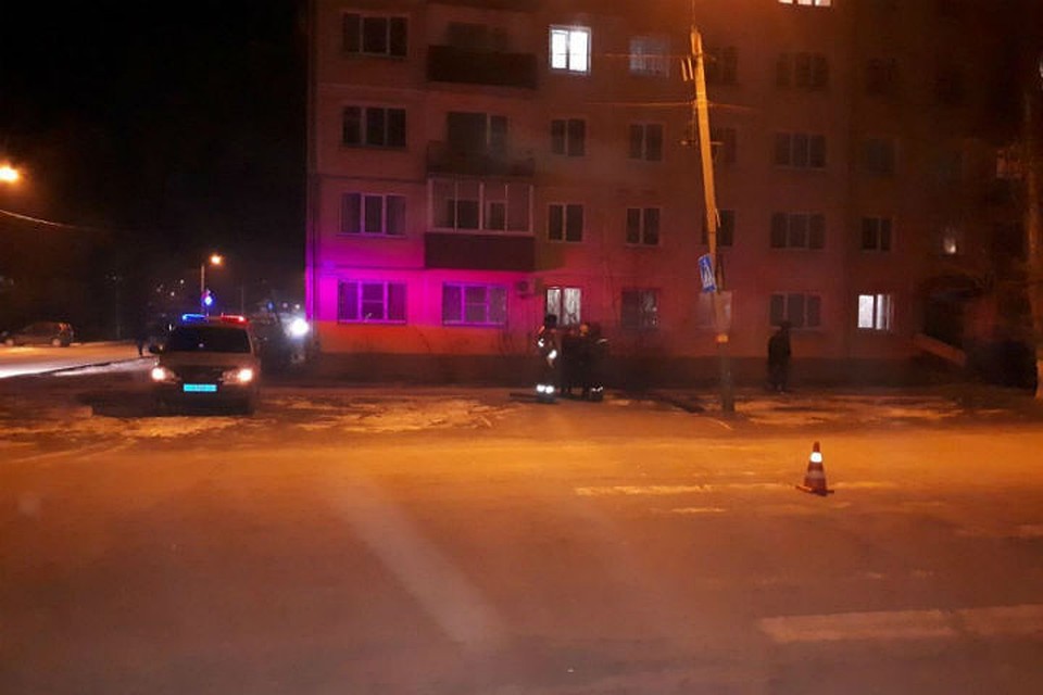 Сотрудники полиции разыскивают водителя, сбившего школьницу на пешеходном переходе в Свирске.