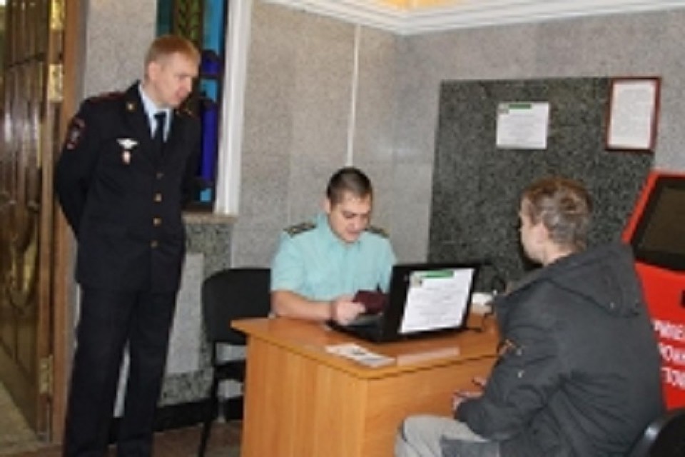 Граждане подходили к приставам по доброй воле. Фото: УФССП по ТО