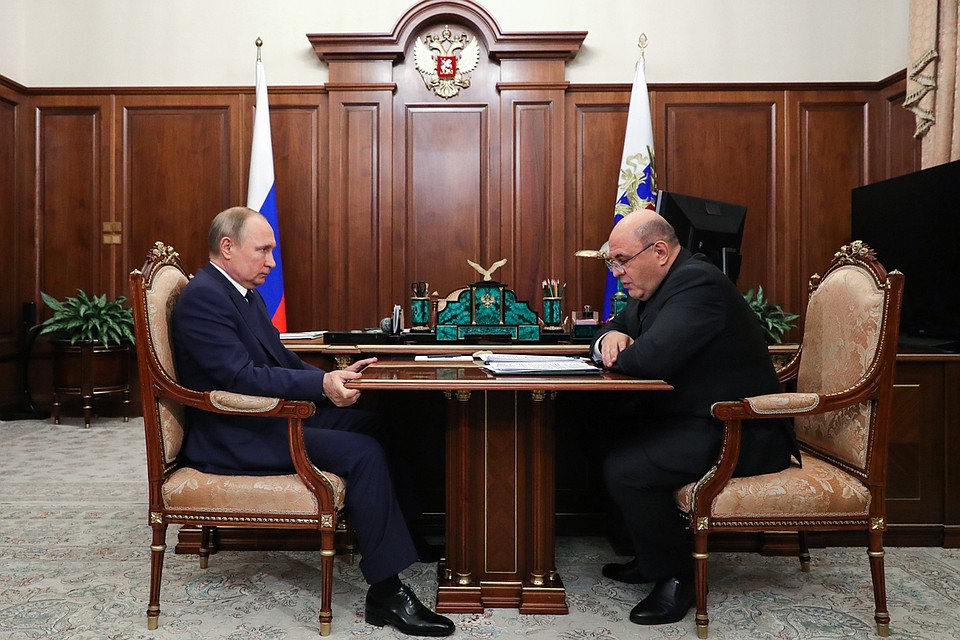 Главный налоговик страны доложил, что за 10 месяцев 2019 года в консолидированный бюджет поступило 18,9 триллиона рублей. Фото: Михаил Климентьев/ТАСС