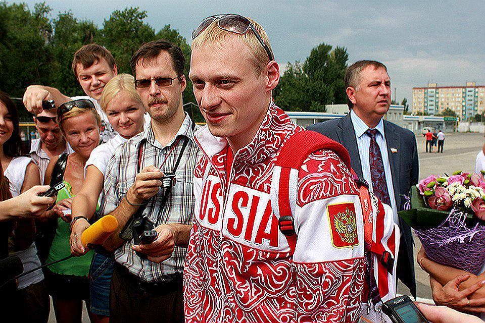 Илья Захаров после победы на Олимпиаде в 2012 году