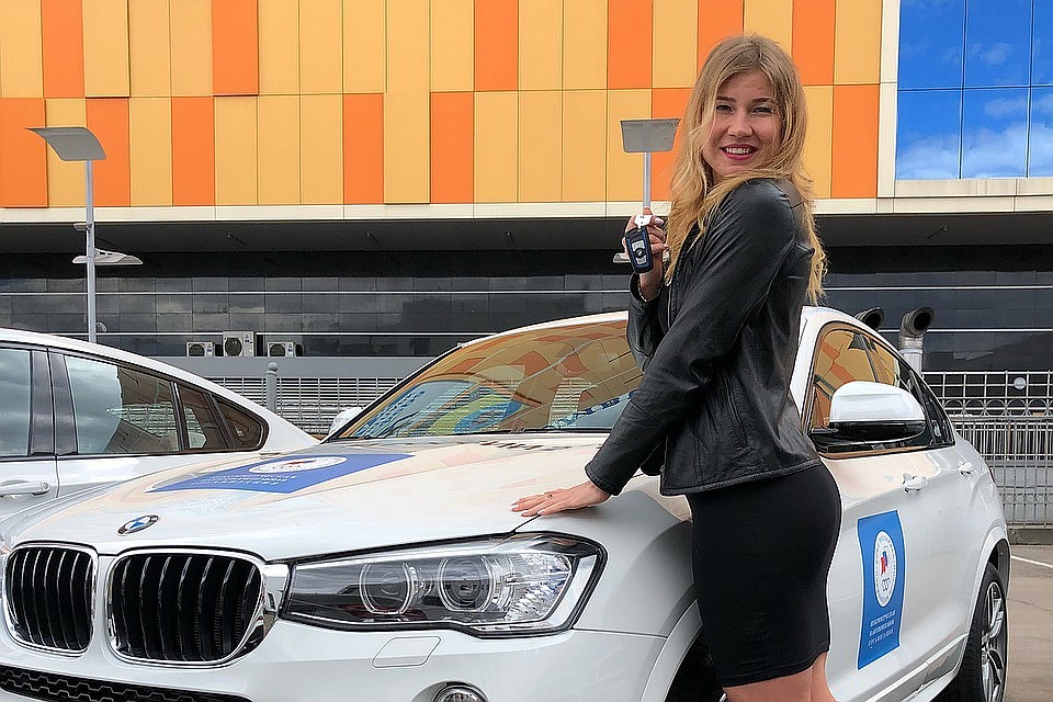 Ольга Фаткулина продает BMW.