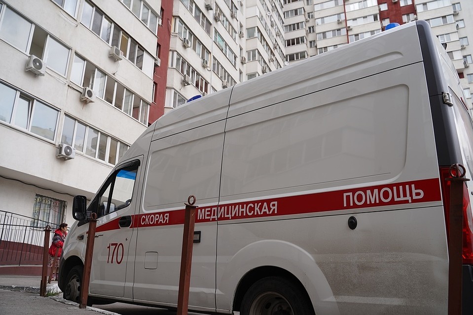 К высотке вызвали "Скорую помощь"