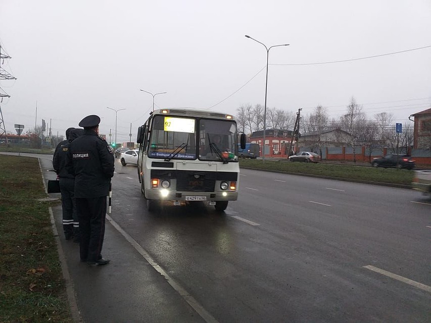 Проверили 17 транспортных средств, составили два протокола