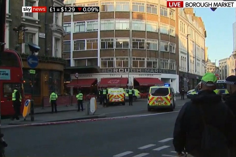 Полиция посчитала инцидент террористическим актом. Фото: стоп-кадр Watch Sky News live.