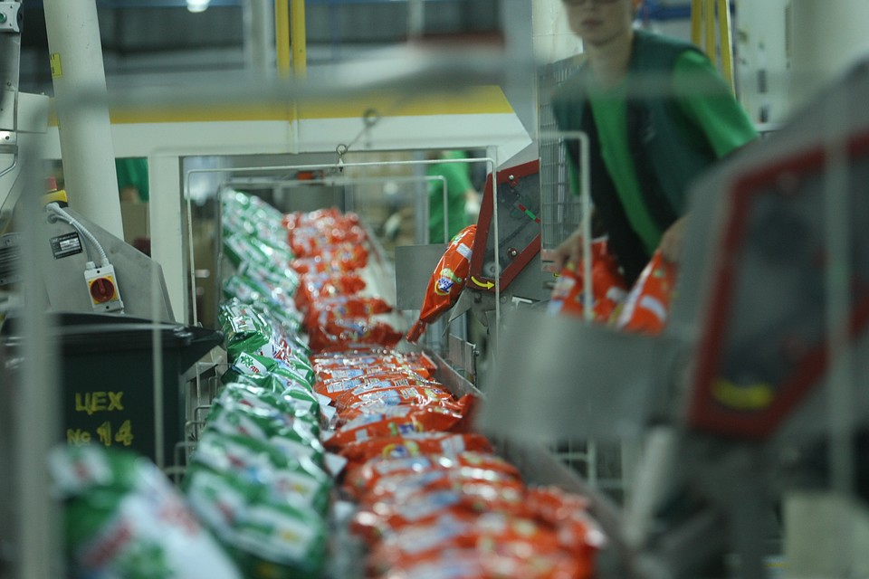 Мировые производители стирального порошка и шоколада поставляют в Россию продукты низкого качества