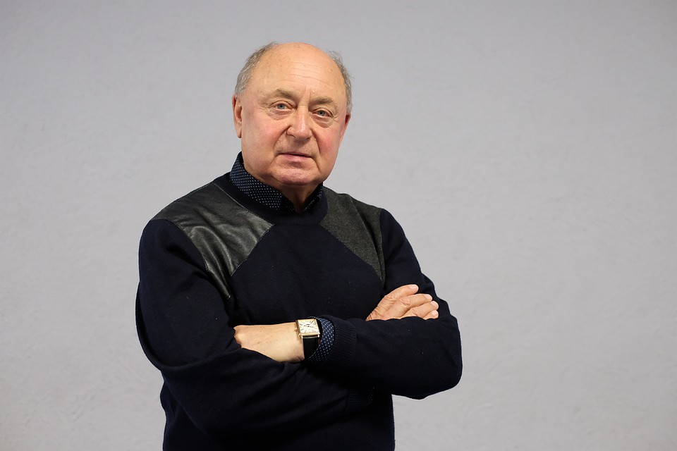 Алексей Мишин уверен, что что выступать надо и под нейтральным флагом. А с допингом - разбираться.
