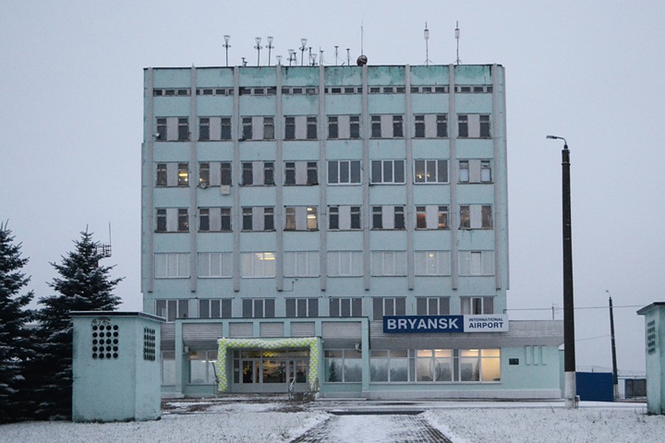 Расписание вылетов сдвинули на один день.