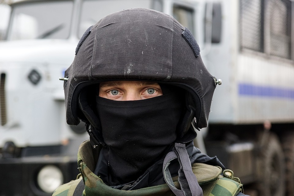 Директриса обманывала своих сотрудников.