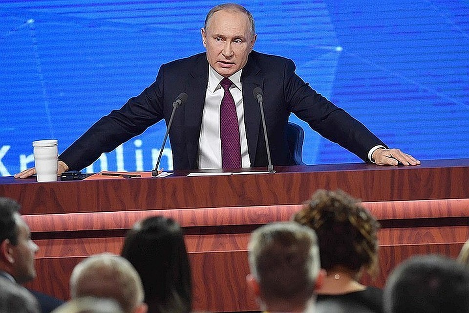 Владимир Путин уволил пять генералов