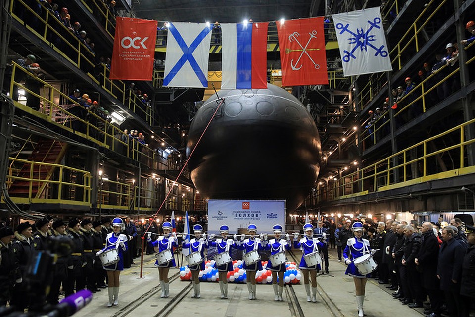 Подлодки проекта «Варшавянка» отличаются высокой скрытностью - из-за этого на Западе для них даже придумали прозвище «Черная дыра». Фото: пресс-служба завода «Адмиралтейские верфи».