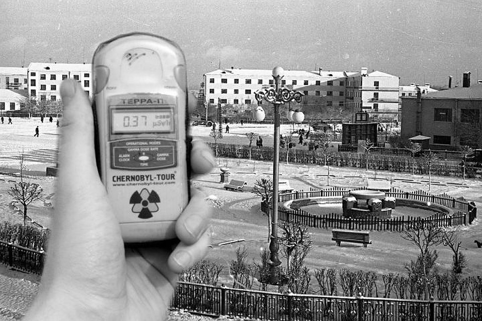 Коллаж на основе фотографии Олега Чиркова и снимка из фонда Свердловского государственного архива.