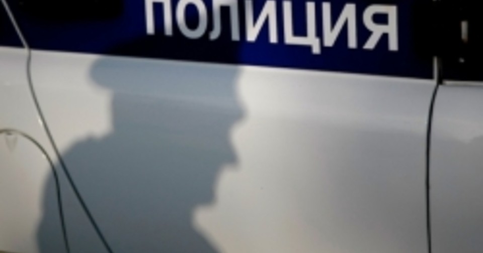 Полицейские нагрянули в дом к рецидивисту с обыском и нашли там украденные телевизор и мобильник.
