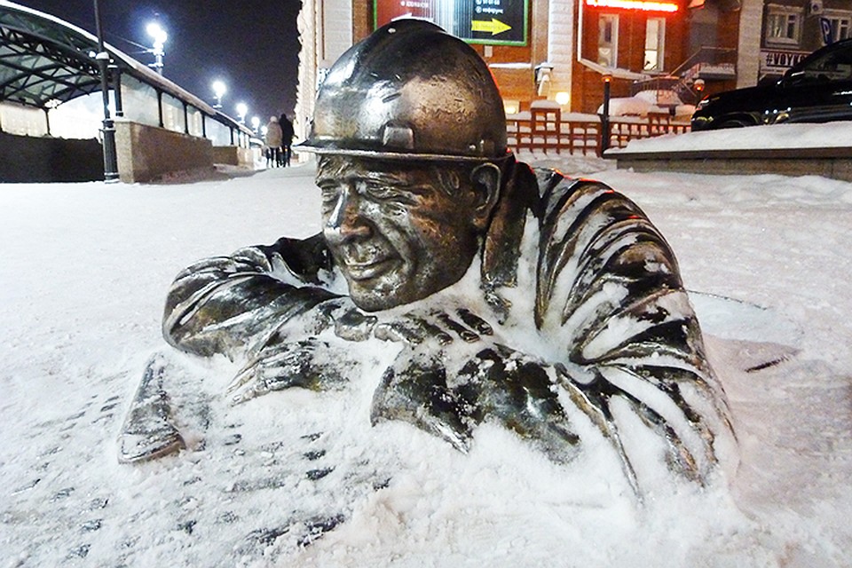 Все выходные будет идти снег.