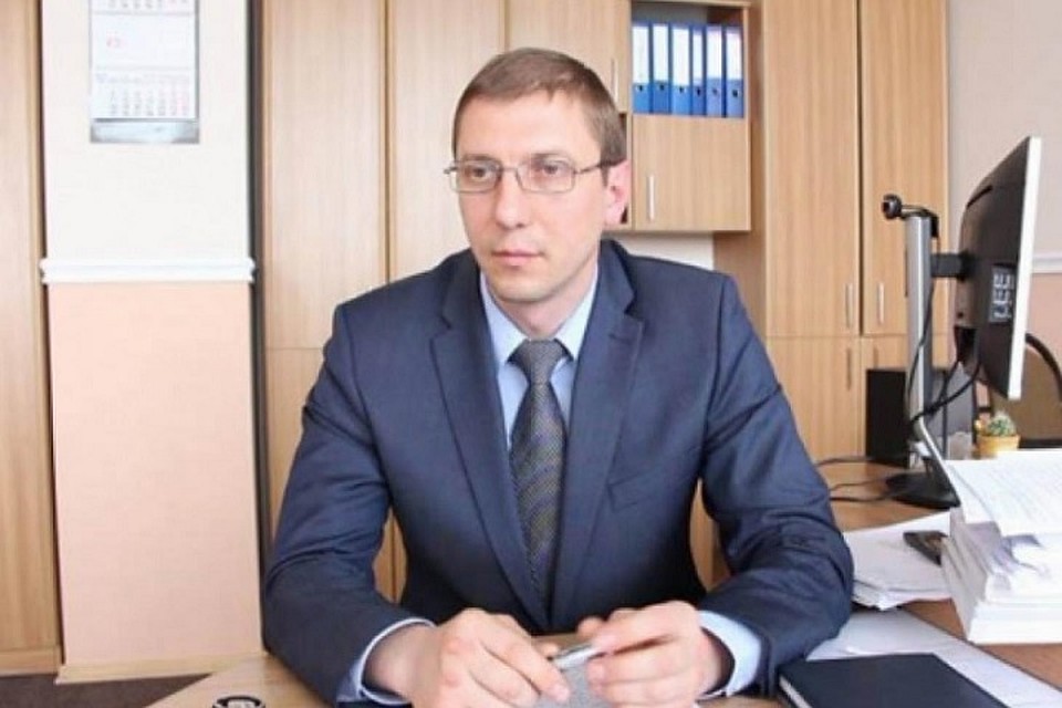 Прокурор Виорел Морарь, глава Антикоррупционной прокуратуры, временно отстраненный от должности, был задержан на 72 часа.