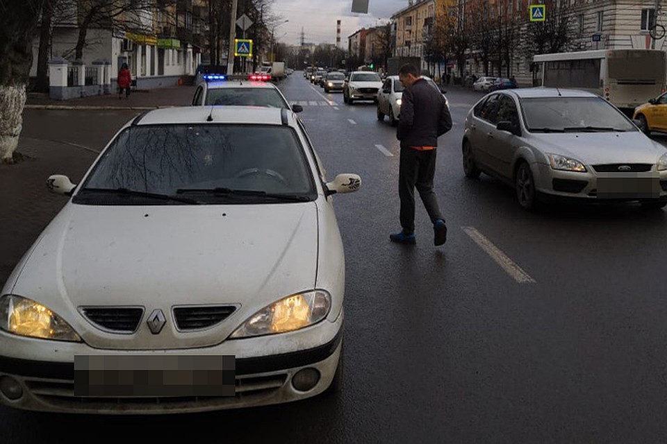 На переходе водитель на иномарке сбил женщину Фото: УГИБДД России по Тверской области