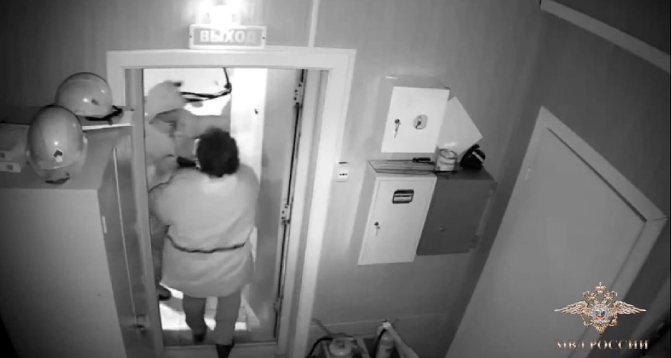 Кассир и ее приятель в Иркутске имитировали ограбление АЗС. Фото: МВД России
