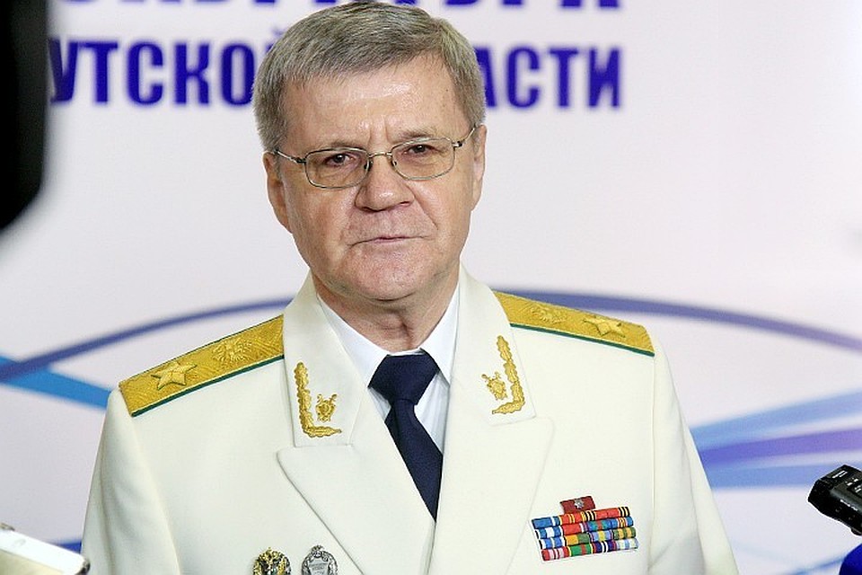 Глава государства предложил Чайке перейти на пост полпреда в Северо-Кавказском округе
