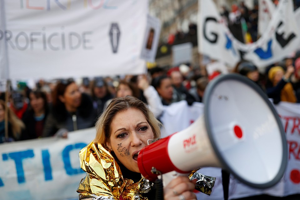 Общенациональный день забастовки против пенсионной реформы во Франции