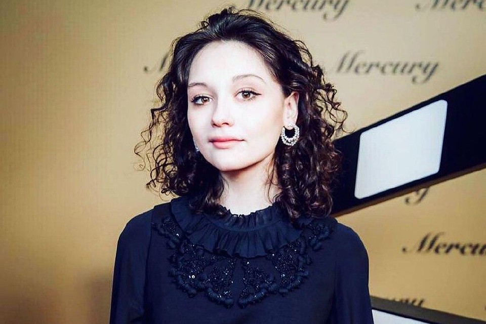 Дочери Кончаловского надоело читать слухи о том, что она страдает анорексией.