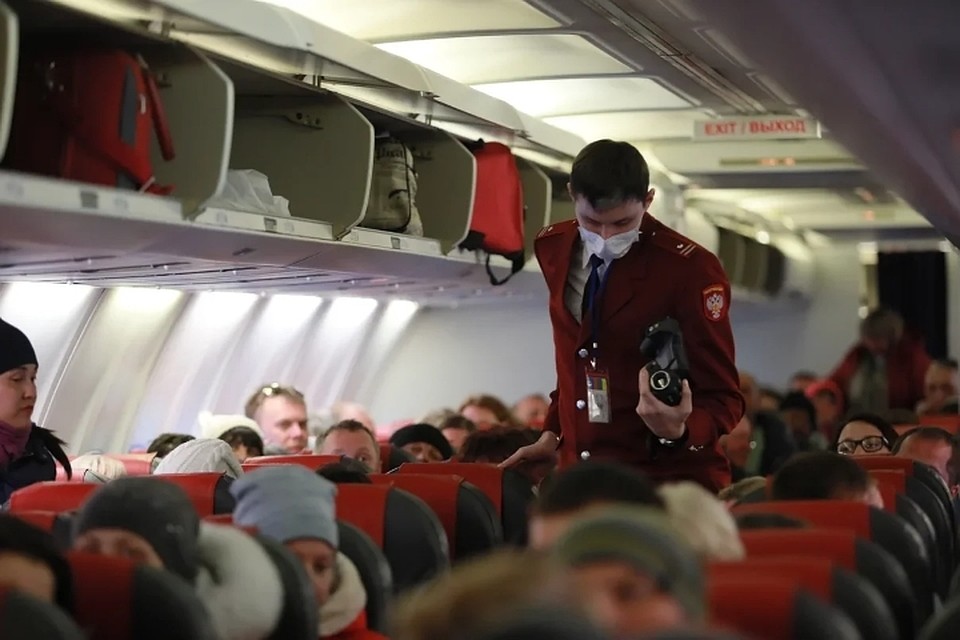 По прилете в Петербург у бортпроводницы Nordwind обнаружили подозрительные симптомы болезни.