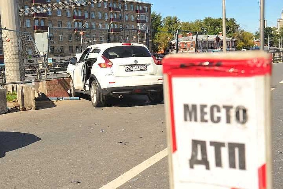 В Волгограде резко уменьшилось и число страховых случаев по ДТП и суммы выплат. Фото из архива КП.