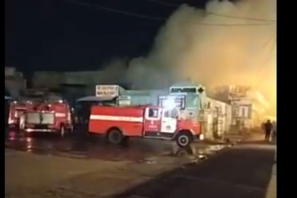 Многострадальный Ошский рынок снова в дыму.