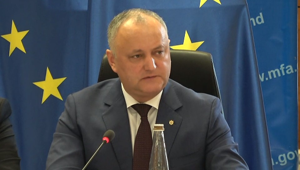 "Вы не находитесь на отдыхе за границей": президент Молдовы жестко обратился к послам