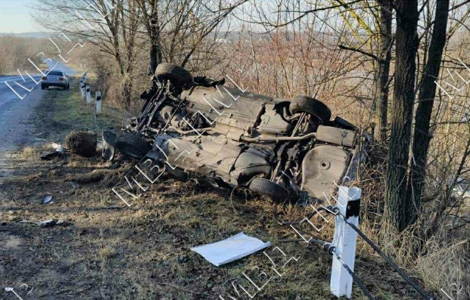 Хотел свернуть, но машину начало заносить: в Приднестровье перевернулся автомобиль