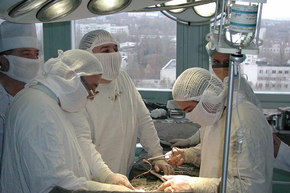 Зарплаты врачей вырастут.