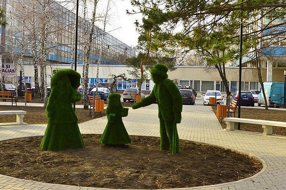 Были завершены работы в сквере у «Мезона»