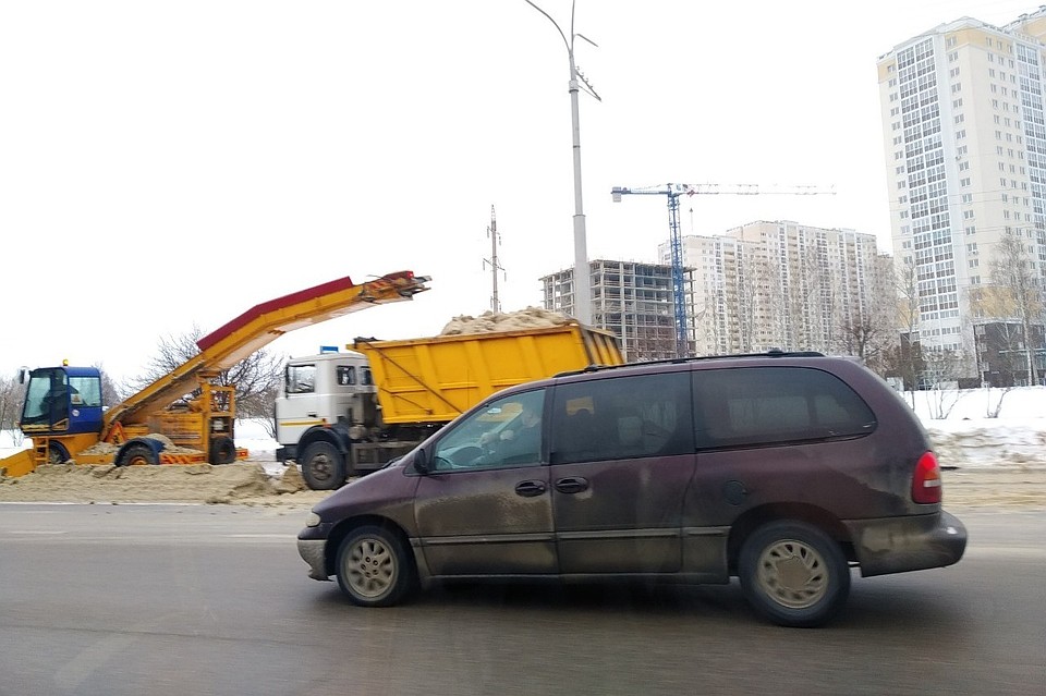 В субботу с улиц Липецка будут вывозить снег: автомобилистов просят убрать транспорт