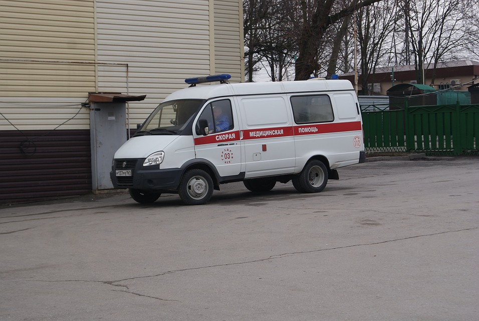 Врачи увезли раненых в больницу