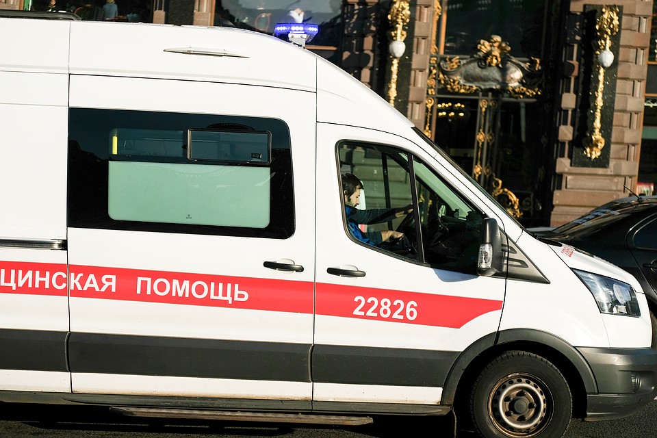 Рабочий умер на автомобильном заводе на Комендантском проспекте