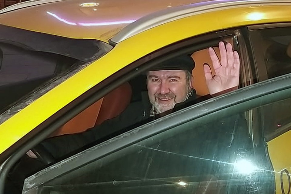Главное требование к кандидату на работу в такси - водительский стаж не менее 3 лет
