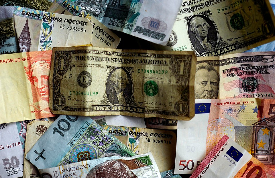 Минфин анонсировал продажу валюты