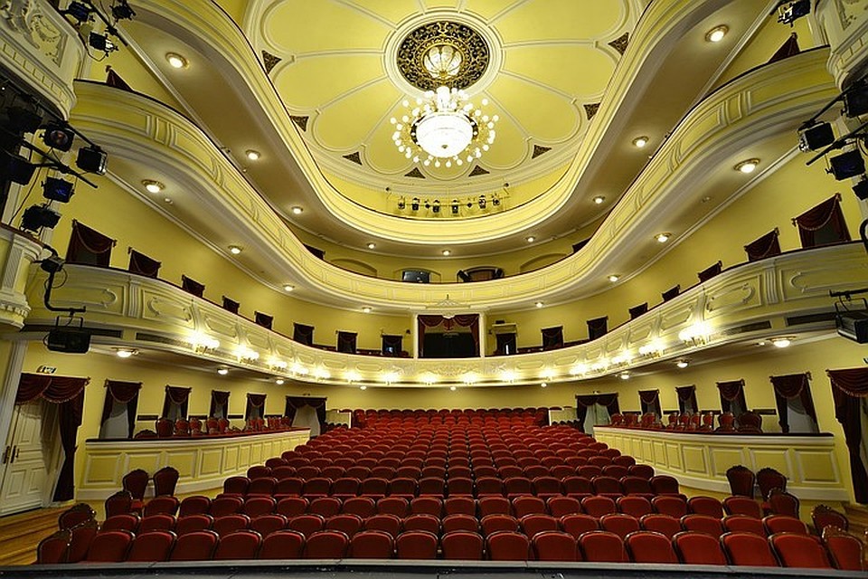 Фото Внутри Драмтеатра