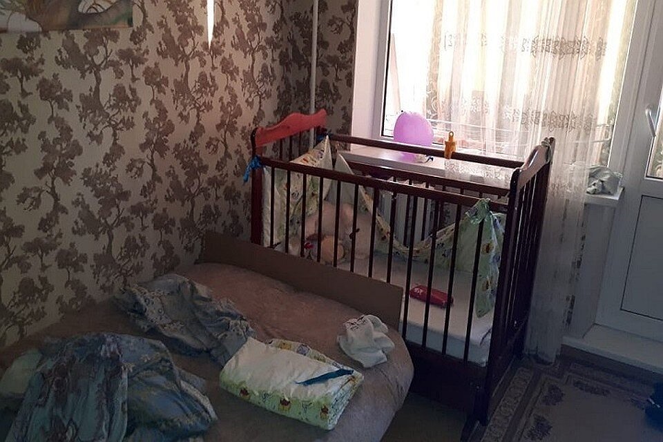 Следы крови были обнаружены возле самой колыбели. Фото из архива "КП"