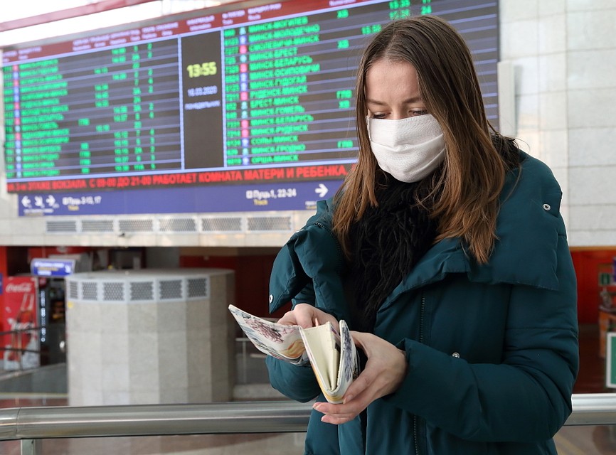 В кассах рассказали, что пассажиры активно сдают билеты в Россию.