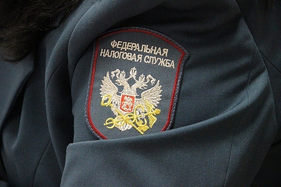 Налоговые и бухгалтерские отчеты, а также заявления и обращения можно оставить в специальном боксе, расположенном в тамбуре инспекции.