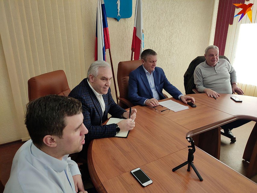 В Саратовской облдуме обсудили ситуацию с гостиницей России