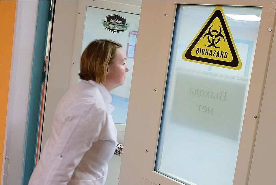 В Миассе молодой человек госпитализирован с признаками ОРВИ после возвращения из Европы.