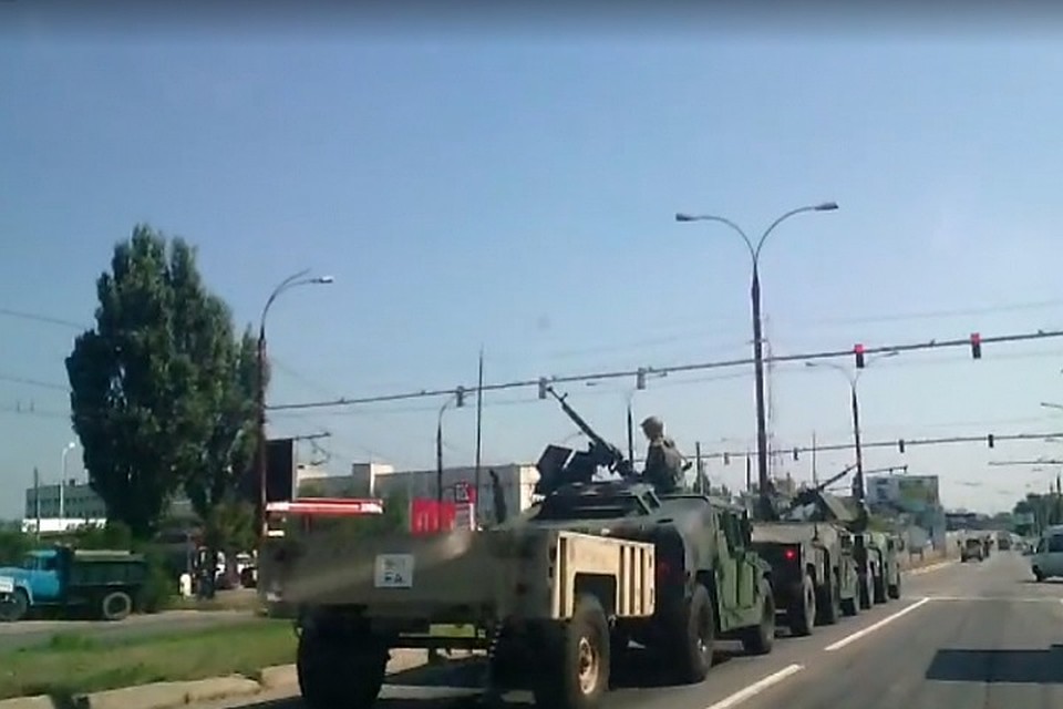 Броневики на улицах Кишинева напугали горожан (Фото: noi.md).