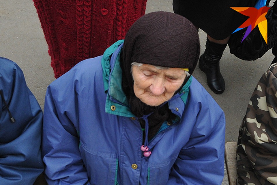 Разбойник напал на 88-летнюю женщину.
