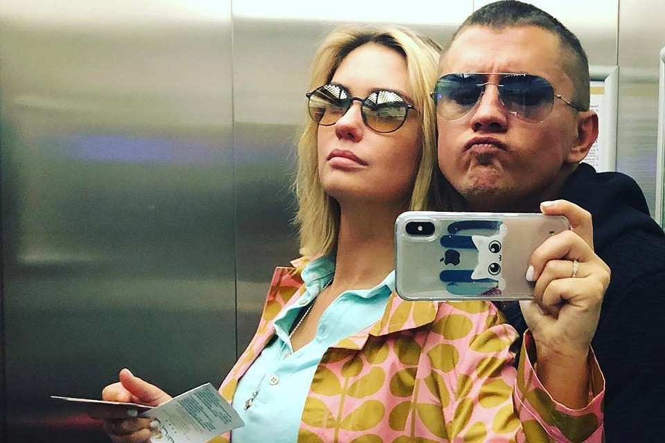 Агата Муцениеце станет свободнее и богаче после расставания с мужем