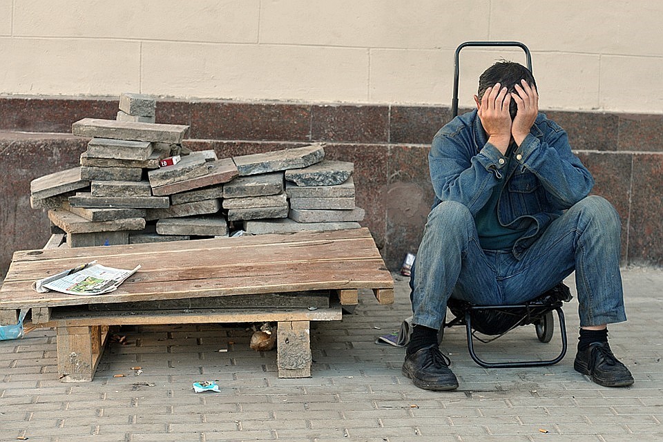 Вор пишет в записке, что сейчас сильно захворал, не хочет умирать, не расплатившись сполна с людьми