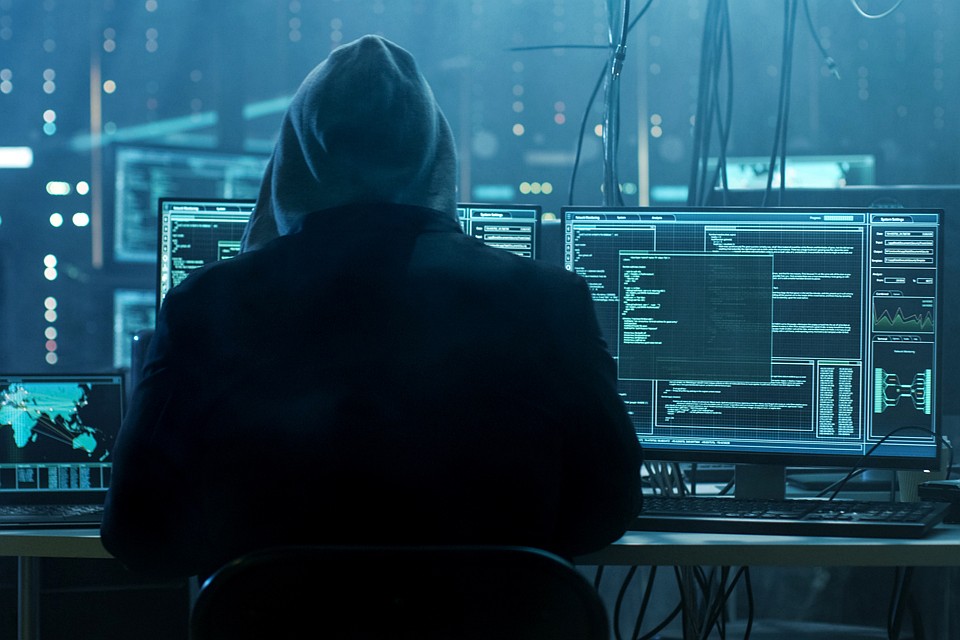 Оперативники ведут розыск установленных лиц