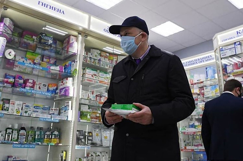 Ленинградская область заняла первое место в рейтинге мер поддержки благодаря решению губернатора Александра Дрозденко обеспечить малоимущие семьи медицинскими масками. Фото: Инстаграм.