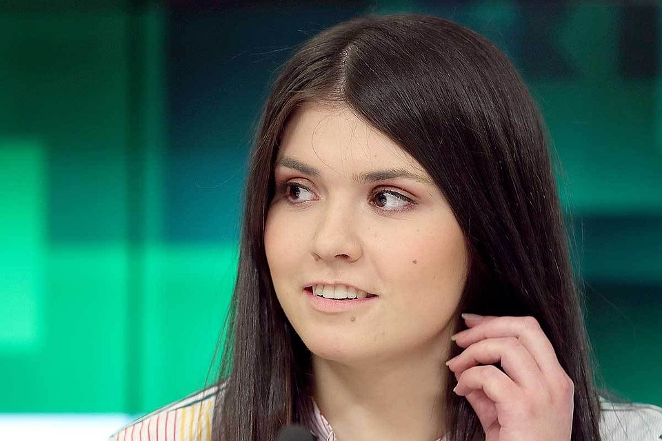 Варвара Караулова во время пресс-конференции в 2019 г. Фото: Сергей Савостьянов/ТАСС