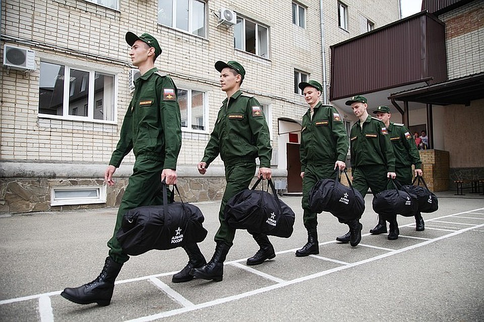 Призыв в армию для выпускников в 2020 году отложили из-за пандемии