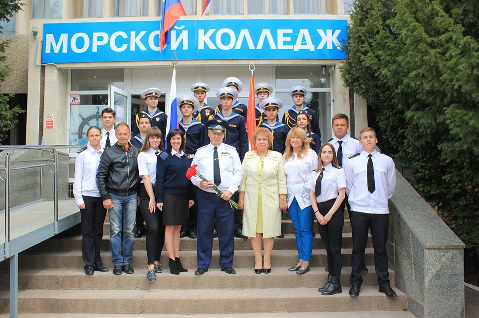 Преподаватели и студенты Морского колледжа. Фото: sevsu.ru